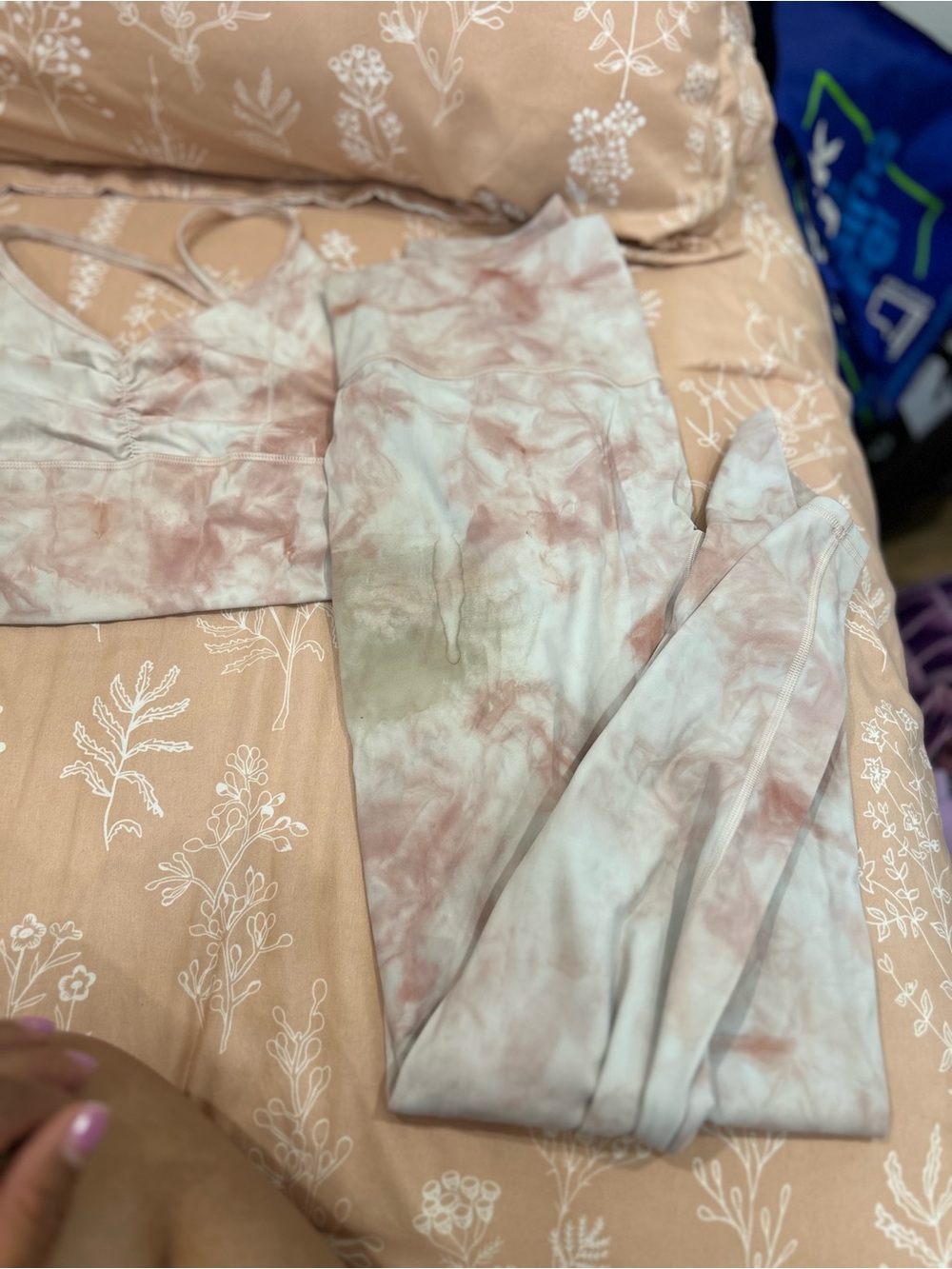 Gymshark Tie-Dye Seamless Camisole - Dusty Pink and White - Picture 4 of 6